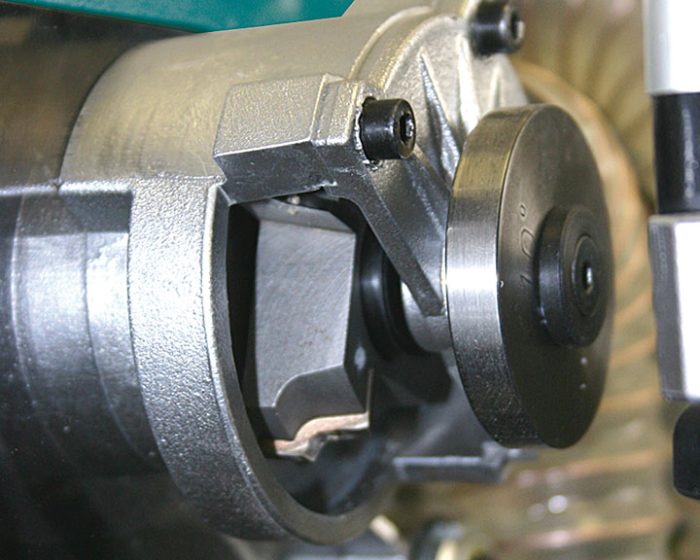Fresatrice automatica per angoli - immagine 2